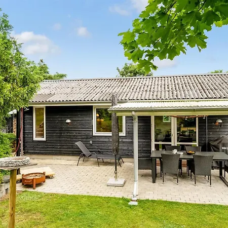 Nilias - 400m To The Fjord By Interhome *